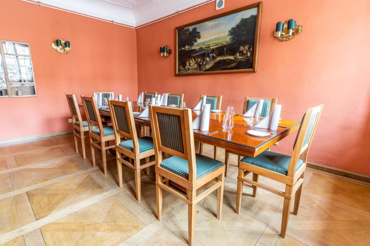 Gasthof Roemischer Kaiser Ellingen エクステリア 写真